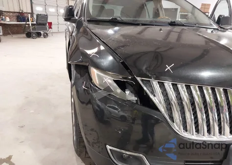 2011 Lincoln Mkx из США, поврежденный, VIN 2LMDJ8JKXBBJ06826